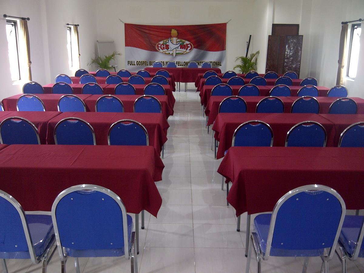 Hotel Transit Pasuruan Kültér fotó
